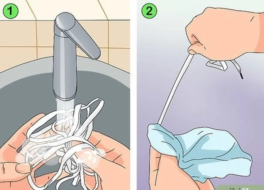 шаг 3 промойте шнурки теплой водой и вытрите их насухо чистым полотенцем.